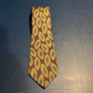 Vintage Hunting Horn men’s 100% silk paisley necktie 58” long by 4” wide